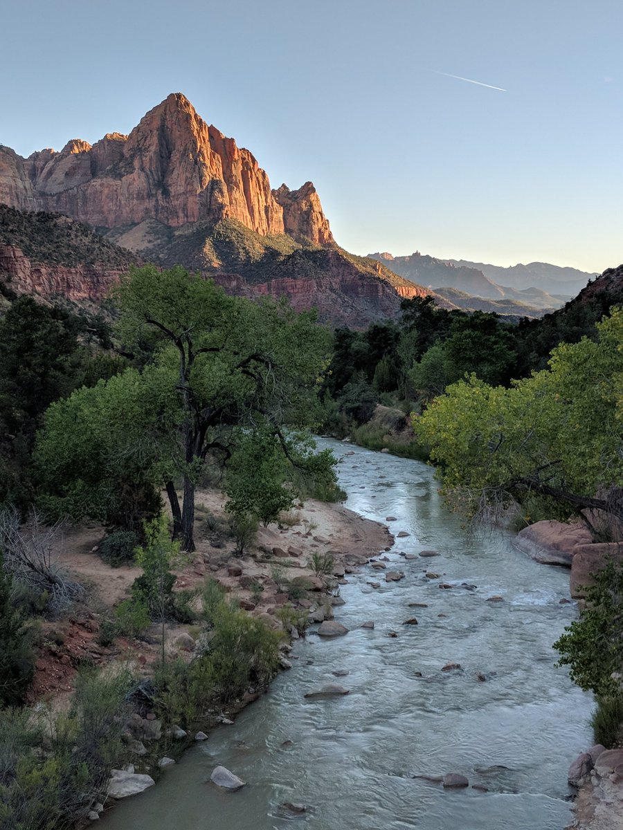 GadgetGaul's tweet image. Beberapa mahakarya foto dari kamera Google Pixel 2 yang dipamerkan tim Pixel. Kayak gini kamera hape? 😳😳