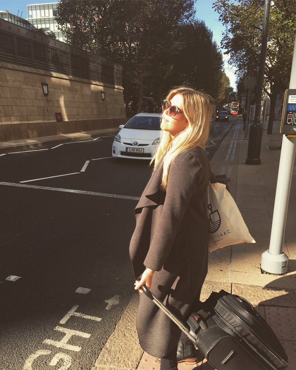Francesca_Reed's tweet photo. A great day of meetings in the city talking all things @uniquehomestays https://t.co/vmJAMXRMYj