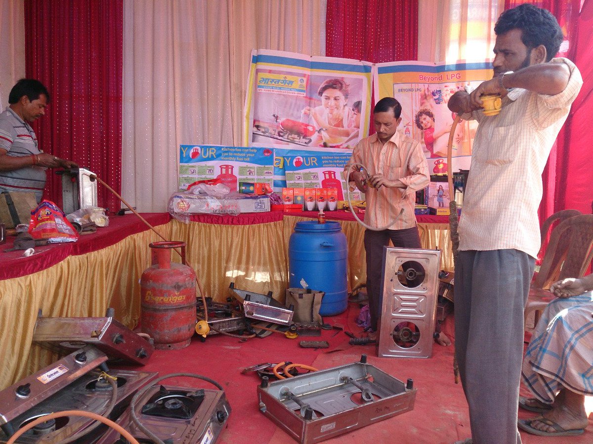 Free Hotplate servicing Camp cum safety awareness conducted by Kanki Bharatgas at Uttar Dinajpur,Siliguri S/A @BPCLRaiganj @AnupVer16649411