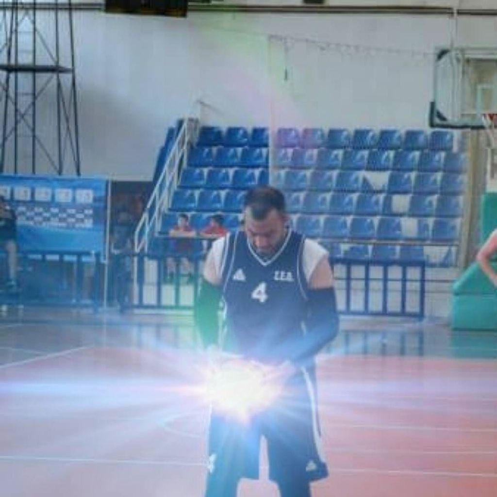 IamGregFrag's tweet photo. #gregfrag #shine #basketball #4 #gohardorgohome https://t.co/k61neA9rMe https://t.co/zXxKRnqTzu
