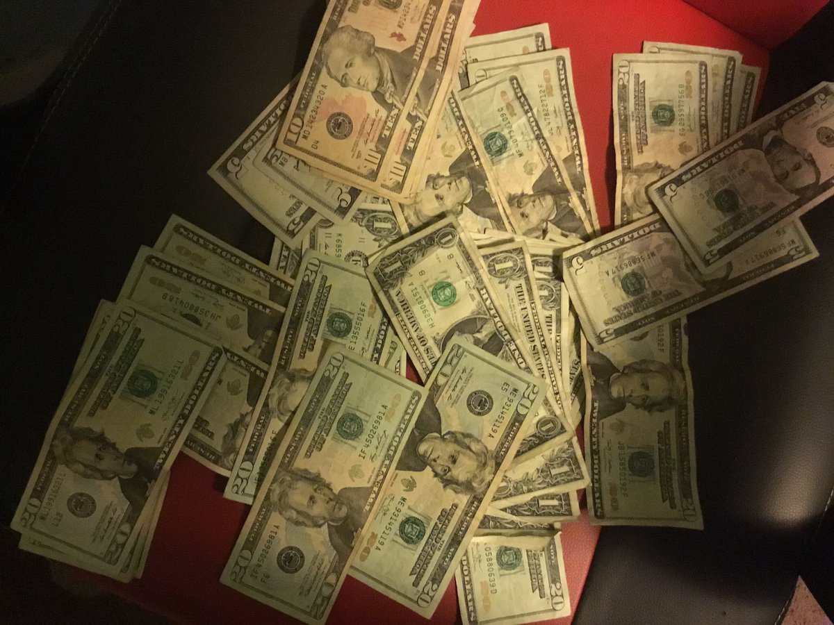Nate_Thugg's tweet photo. A long day....but hey!💁🏾♂️💰 #RealTrappa https://t.co/GNSSsip25T