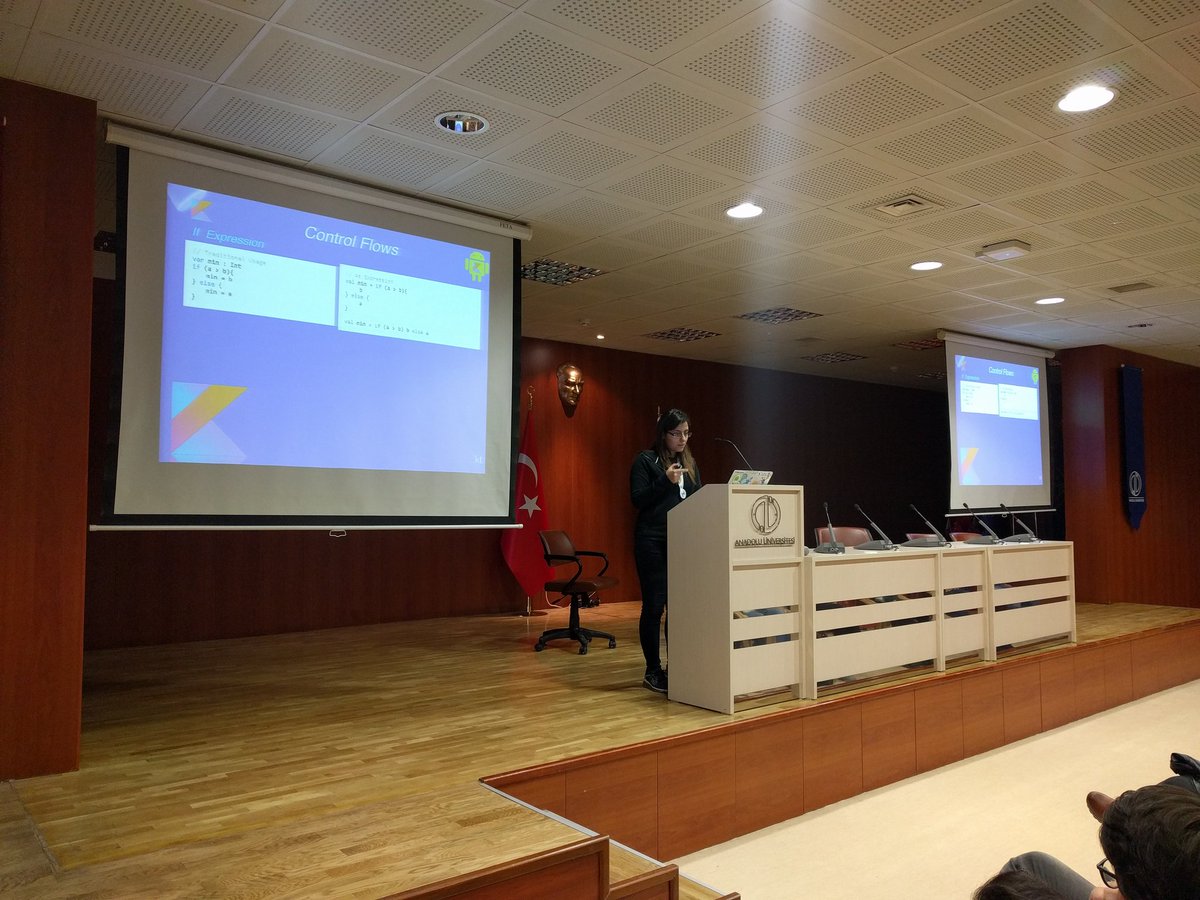 erolkaftanoglu's tweet photo. We talking about #kotlin with @burcuGen6 in #dfesk @GdgEskisehir @GDGIstanbul https://t.co/Omt3MyHnRw