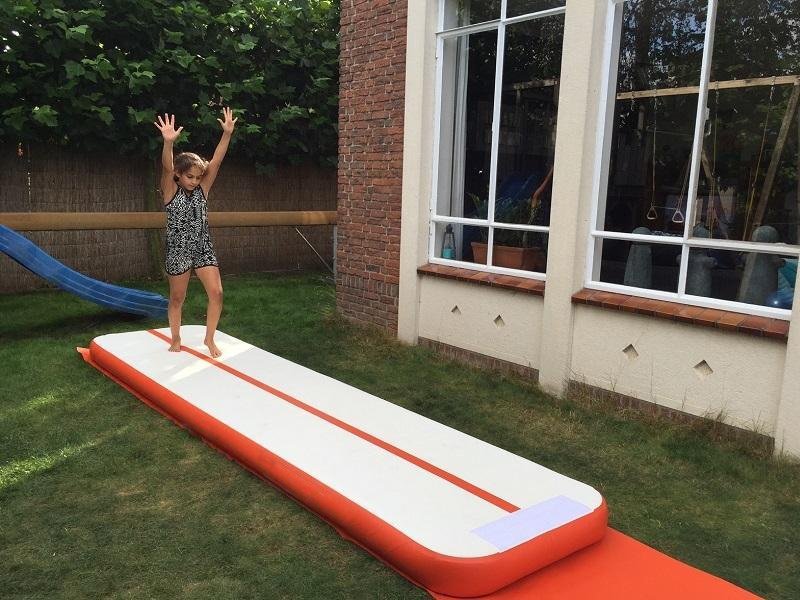 Inflatable007's tweet image. Inflatable air track home edition! 
Orange,  pink,  blue available
Size: 12in. x 4in. x 0.4in
Want to door price? 
shijiainflatable@163.com