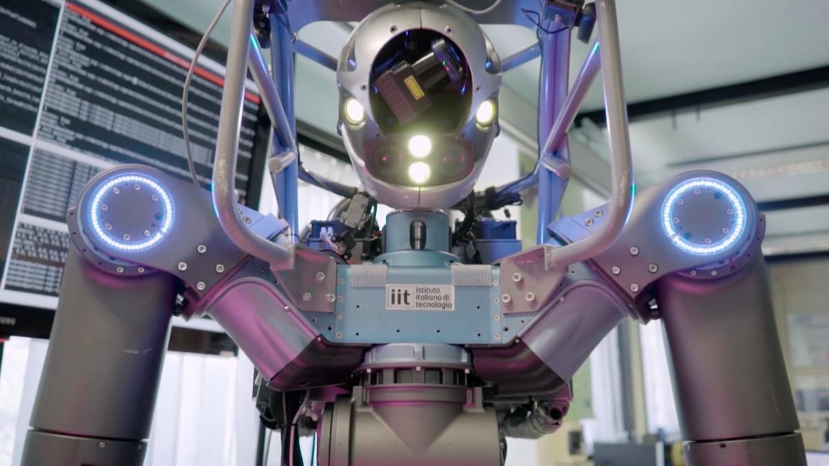 Walkman è il robot italiano programmato per salvarti la vita motherboard.vice.com/it/article/vb7… —<a href="/motherboard_it/">Motherboard Italia</a>