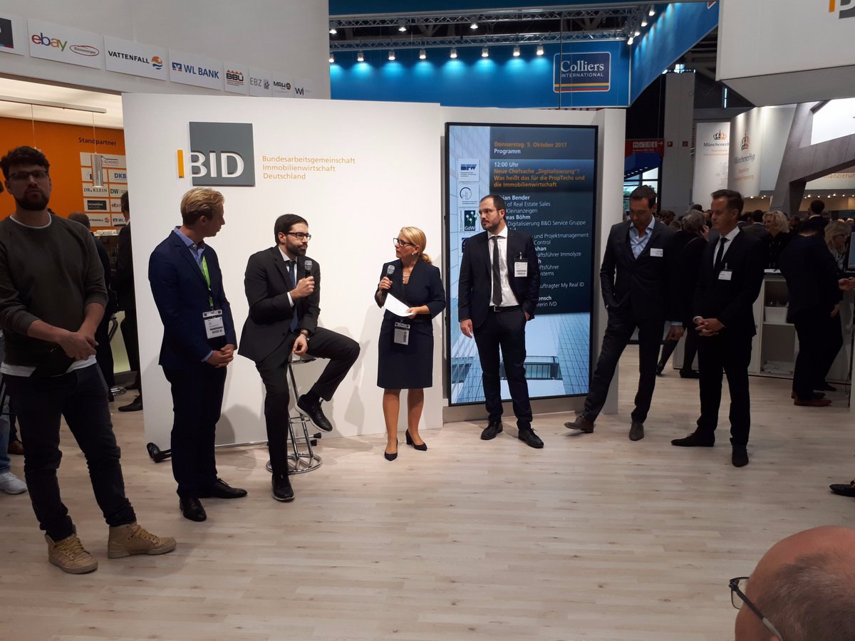 immolyze's tweet photo. Immolyze auf der @exporeal, dieses Jahr PropTech Partner beim #BID. Siehe da: Die #Digitalisierung in der Immobilienbranche schreitet voran! https://t.co/OKemimshaJ