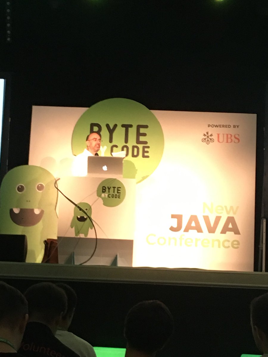 ChristophTech's tweet image. Simon says... #bytemycode in #Wroclaw @UBS