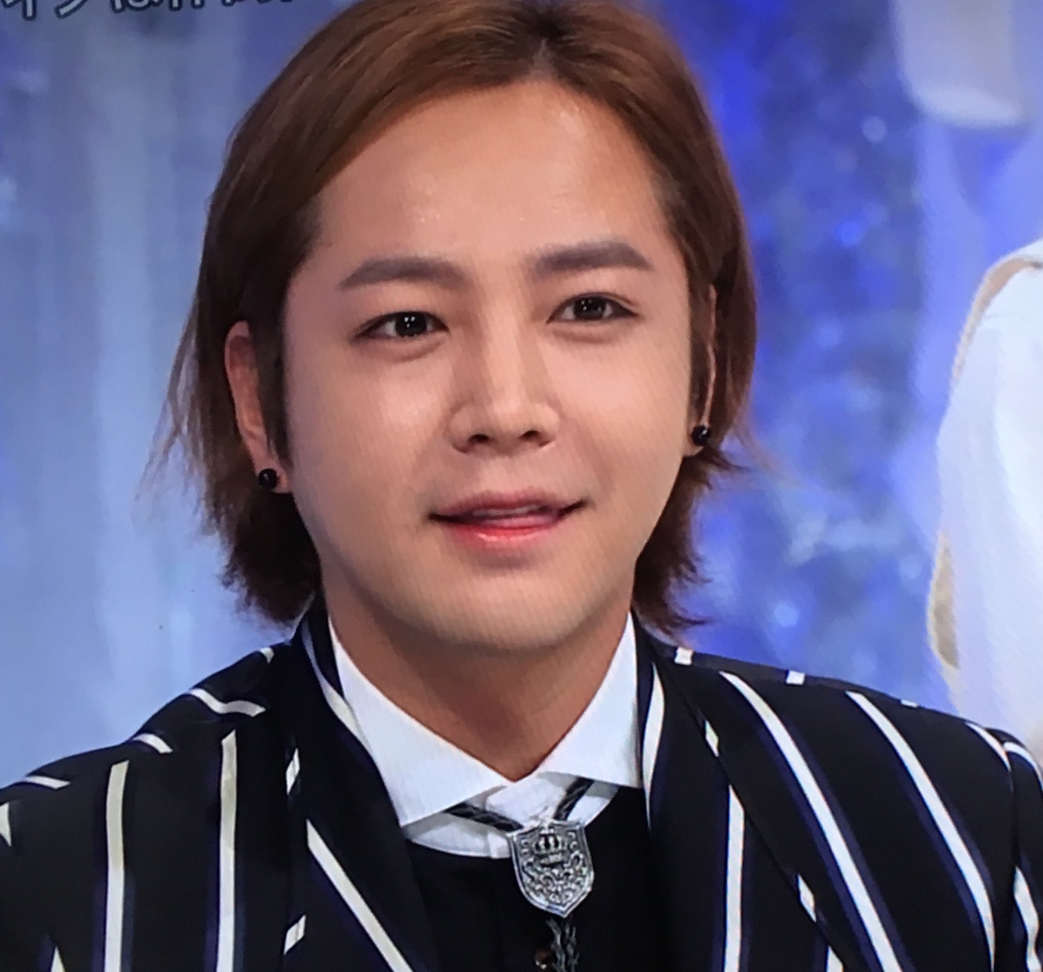 ももぴ on Twitter: "チャン・グンソク 久しぶりみたけど太った?? 右は昔のグンちゃん #ミュージックフェア https://t.co/nqDTklzhUL" / Twitter