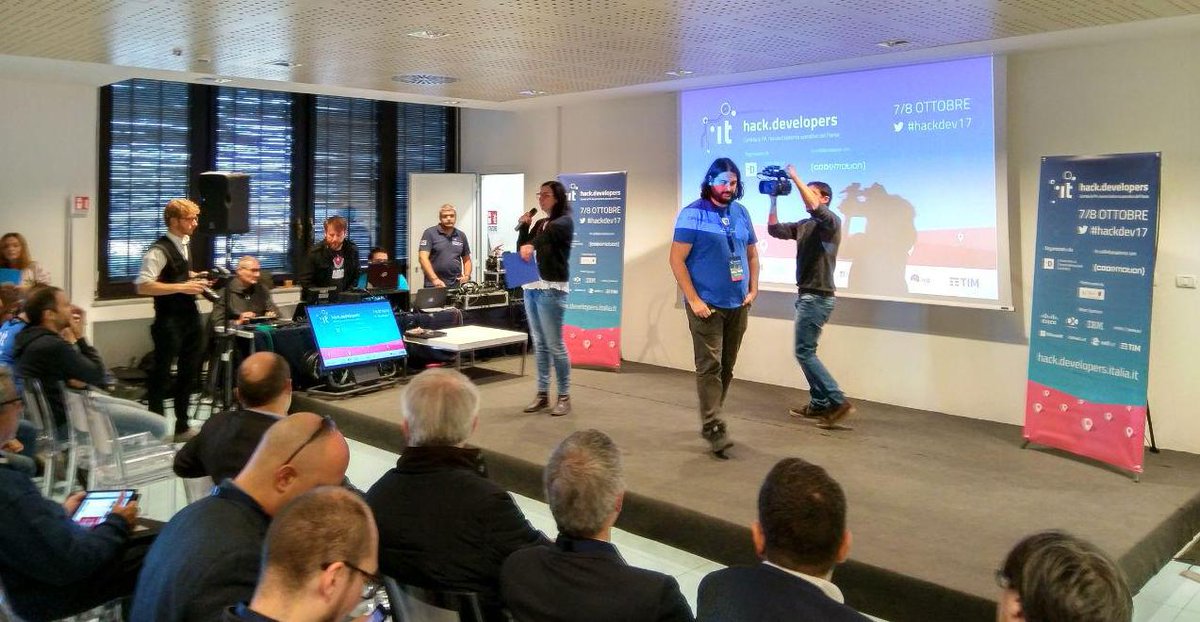 25 #Italian cities + #SanFrancisco are watching the opening of #hackdev17 in live streaming from our office! youtube.com/watch?v=W1L5i_…