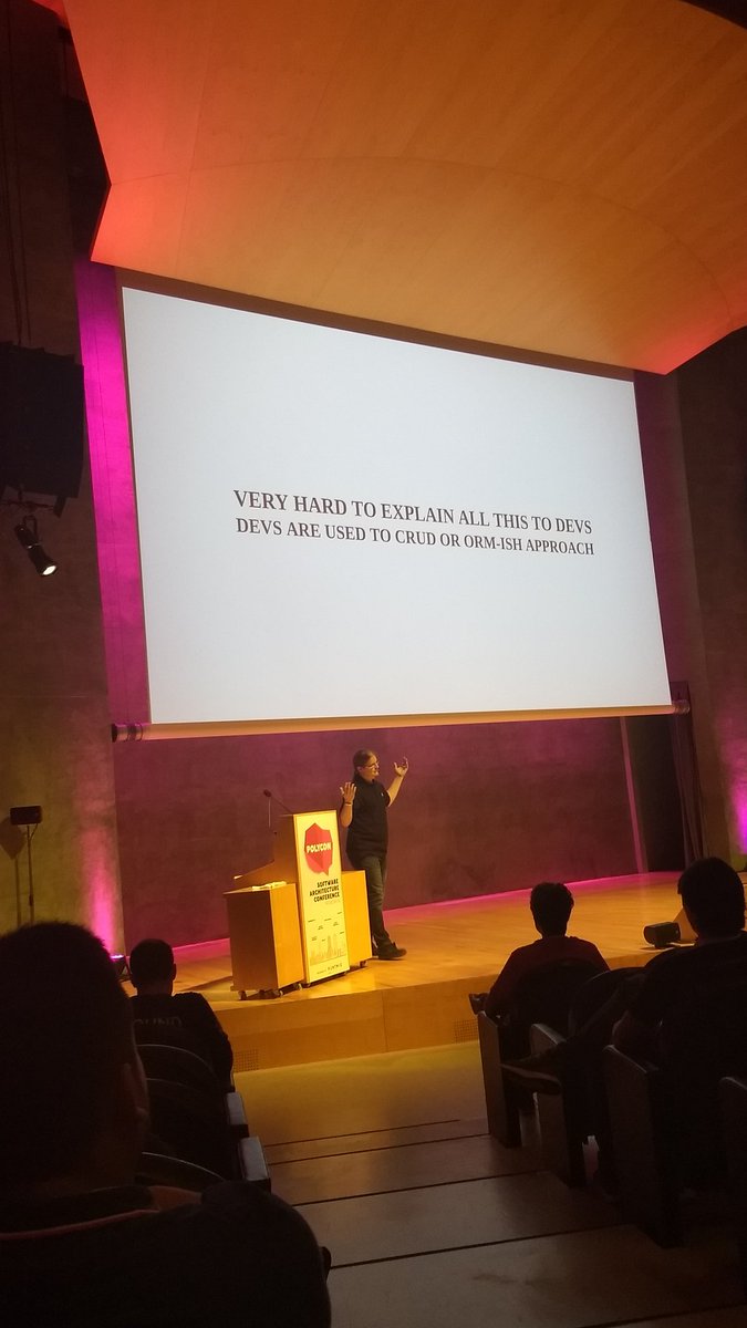 luciianoqueiroz's tweet photo. story of my life #polycon2017 @Ocramius https://t.co/0z57jk8BOz