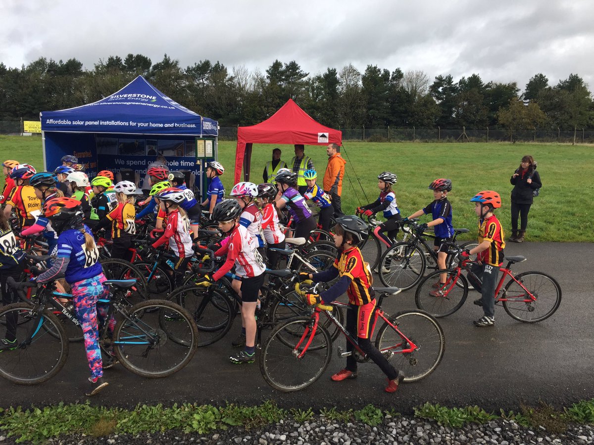 GowerRiders's tweet photo. U10s ready on the @TowyRider cx start line! #GoGower #GowerRiders 💪 https://t.co/D7A5oYl6aG
