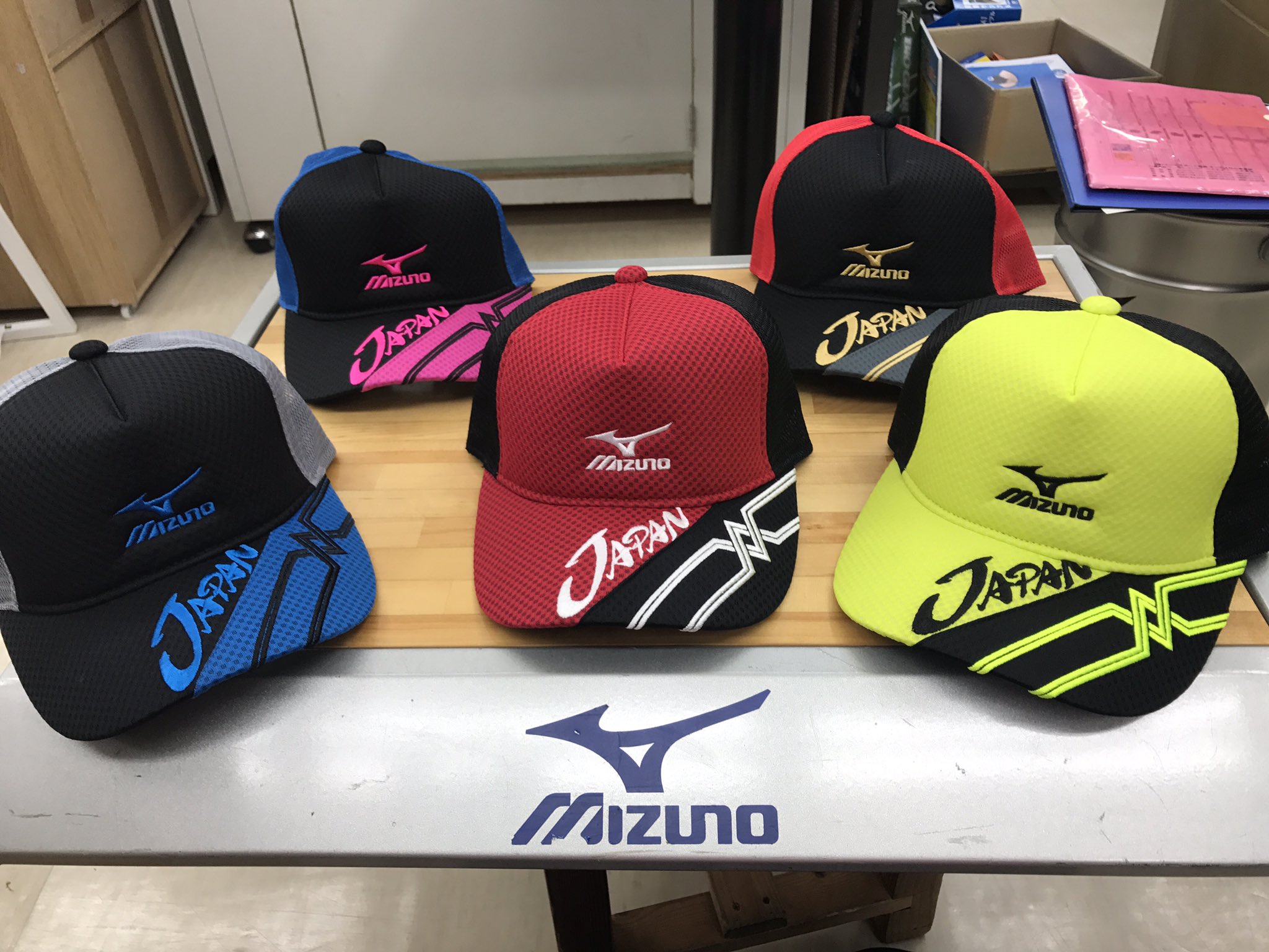 フクヤスポーツ南松山店 ミズノ キャップ ミズノ限定オールジャパンキャップが入荷しました 数量限定なのでお早めに買い求めください ミズノ オールジャパンキャップ ソフトテニス フクヤスポーツ T Co Vjtho4qw8c Twitter