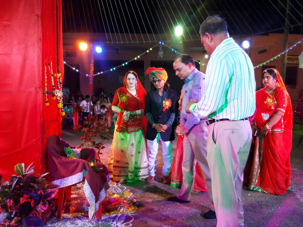 डग - झालावाड
चौमेला कस्बे मे प्रयास ग्रुप के द्वारा3दिवसीय गरबा नृत्य व सांस्कृतिक संध्या का विधीवत समापन हुआ,एसडीएम,डीएसपी ,बीडीओ मौजुद थे