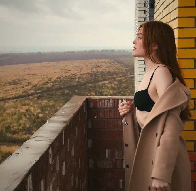 This weather makes me want to wear black lingerie 🌑 https://t.co/SLTplsuSKb