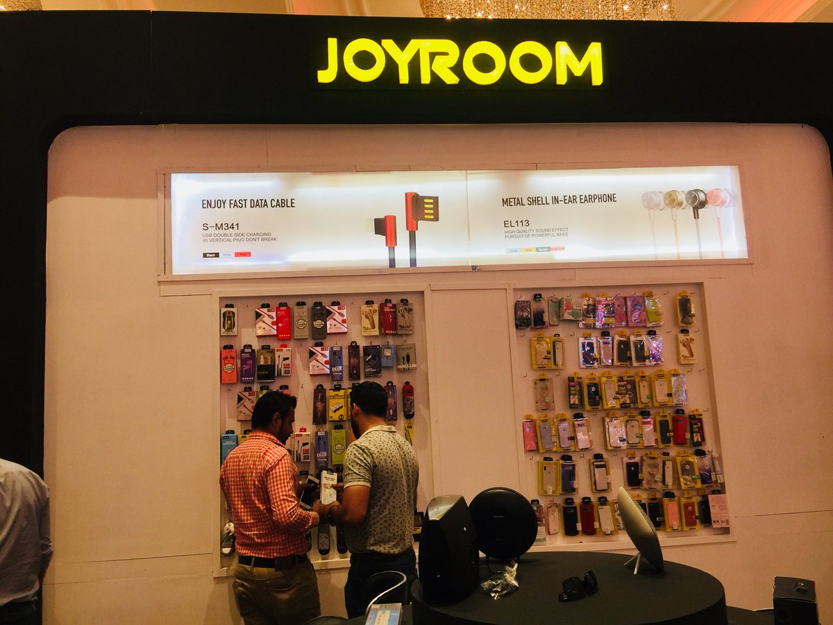 joyroompk tweet picture