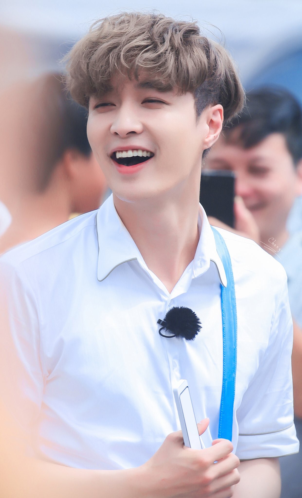 夏樹 Auf Twitter 超絶かっこいいのもフワッとしたのも好きexoのレイとしてもチャンイーシンとしても好き Happybirthdaylay Lay チャンイーシン T Co Njgtfj4q09 Twitter