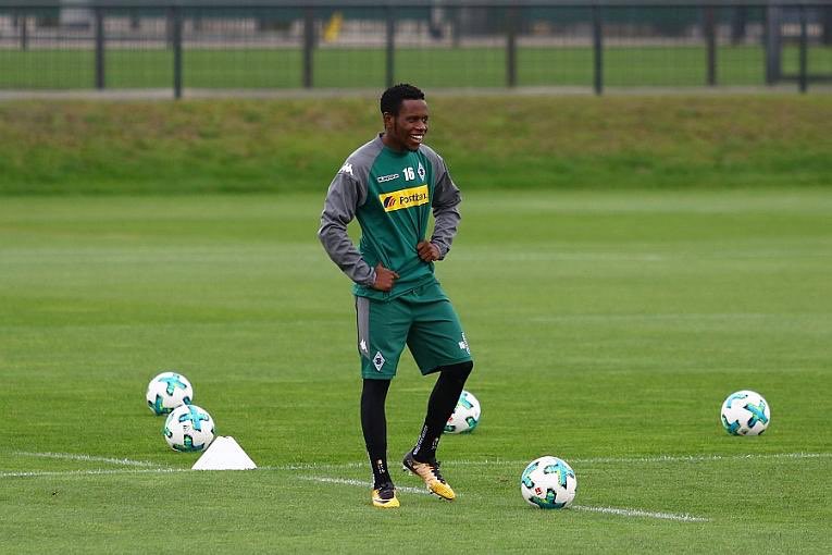 Teamtraore16's tweet photo. Finally back! 😍💪🏽💯 #ibotraore #borussia #hero #teamtraore https://t.co/s79MT60vCs