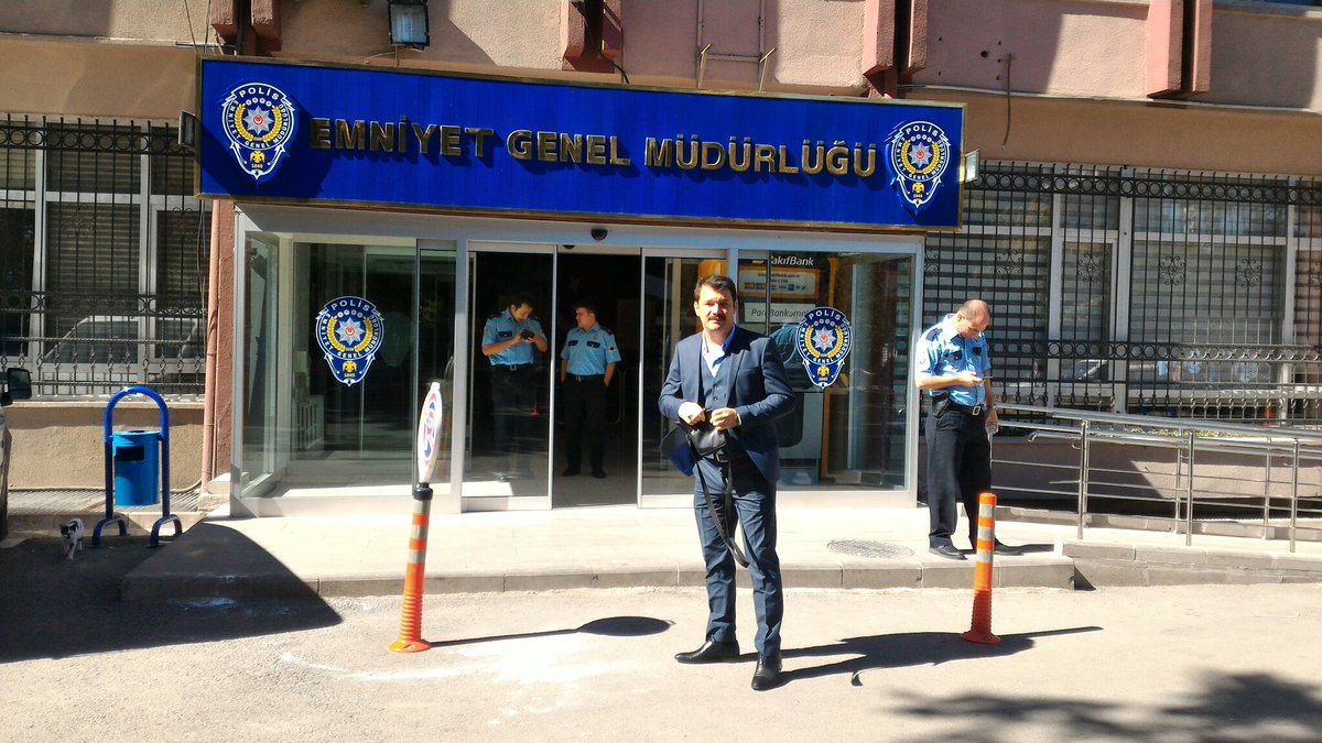 sipersen06's tweet photo. Emniyet Genel Müdürlüğünde Görevde Yükselme ve Unvan Değişikliği Yönetmeliğinin  uygulanması konulu görüşmeler yapıldı.. https://t.co/VoLHYD8FcJ