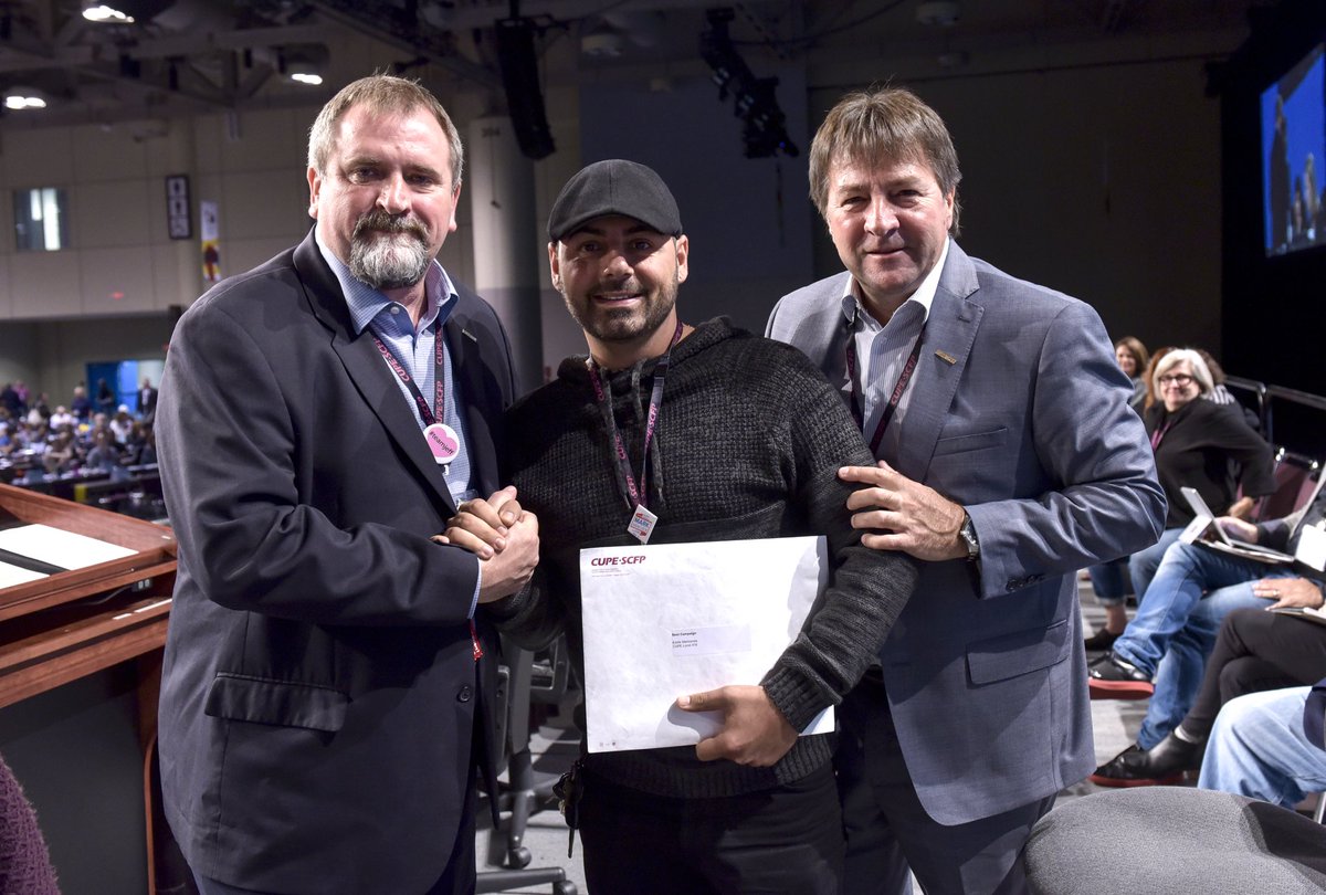 Local416's tweet photo. Local 416 proudly accepting the 1st place Communication Award for our #kickedtothecurb campaign at the Natl Convention #CUPE2017 https://t.co/n2f3LmYP97
