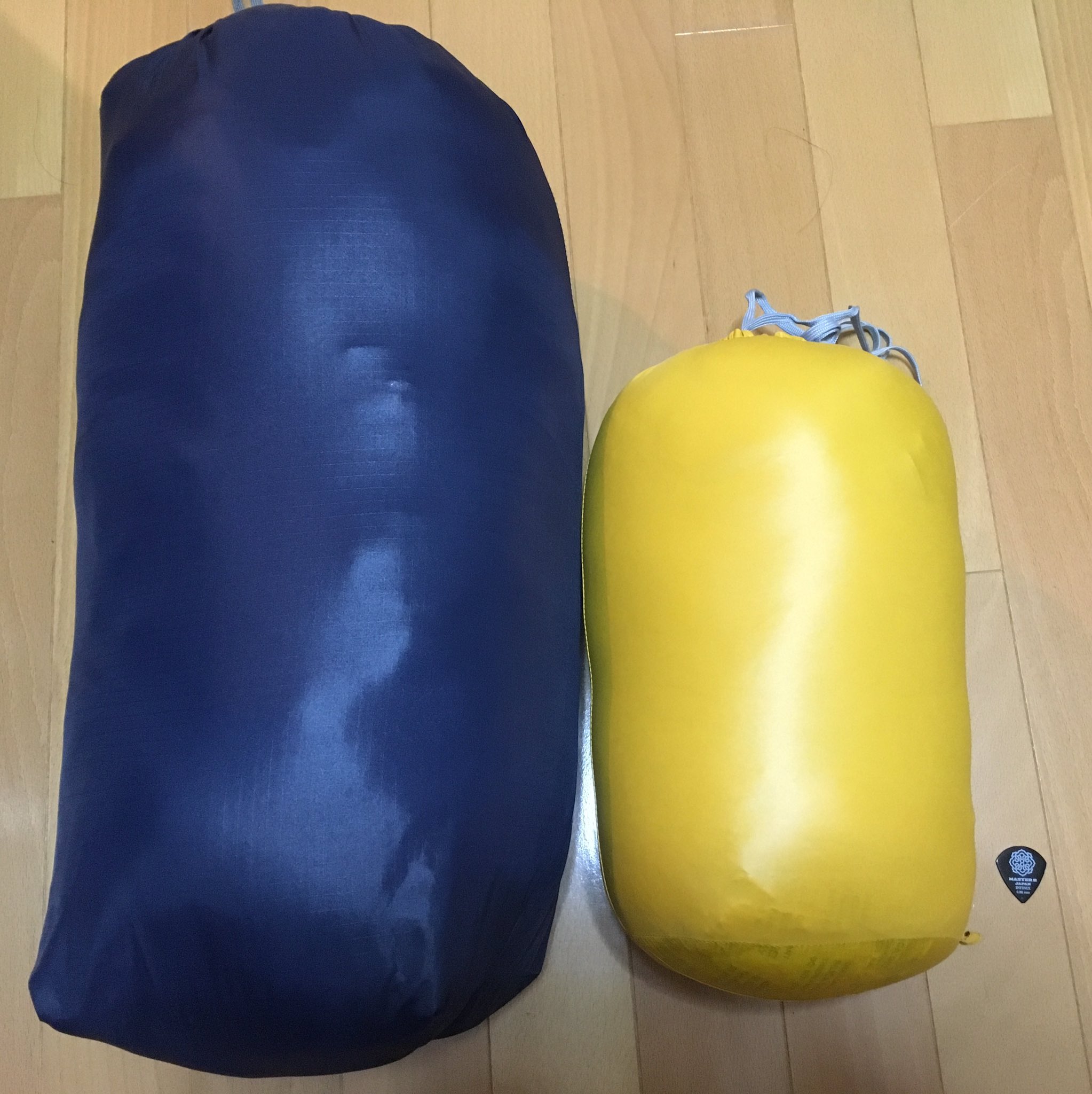 おか Twitterissa モンベル ダウンハガー 800 2 新しいシュラフを買ったぜ 今までは親父のお下がりで80年代のシュラフを使ってたけど いかんせんでかくて大変でした これでパッキングがずっと楽になるぞ 早く山に登ってテント泊したい おか Twitterissa モンベル ダウンハガー 800 2 新しいシュラフを買ったぜ 今までは親父のお下がりで80年代のシュラフを使ってたけど いかんせんでかくて大変でした これでパッキングがずっと楽になるぞ 早く山に登ってテント泊したい