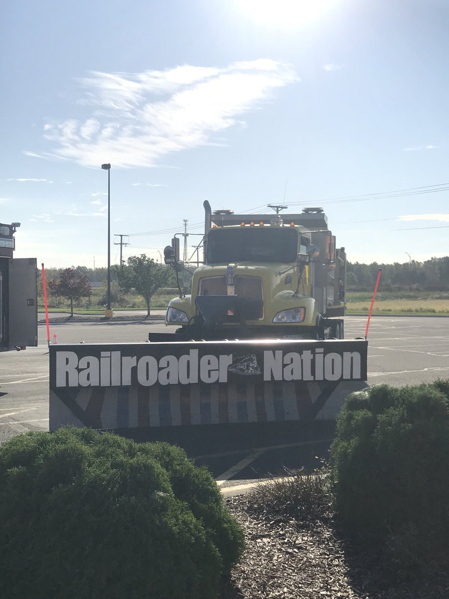 LytleRebecca's tweet photo. Come see the fire truck at auburn Home Depot @skauffman78 @jcatbsu @Brittany81288 @d_finan @MattCramer179 https://t.co/HYyKMCU3l2