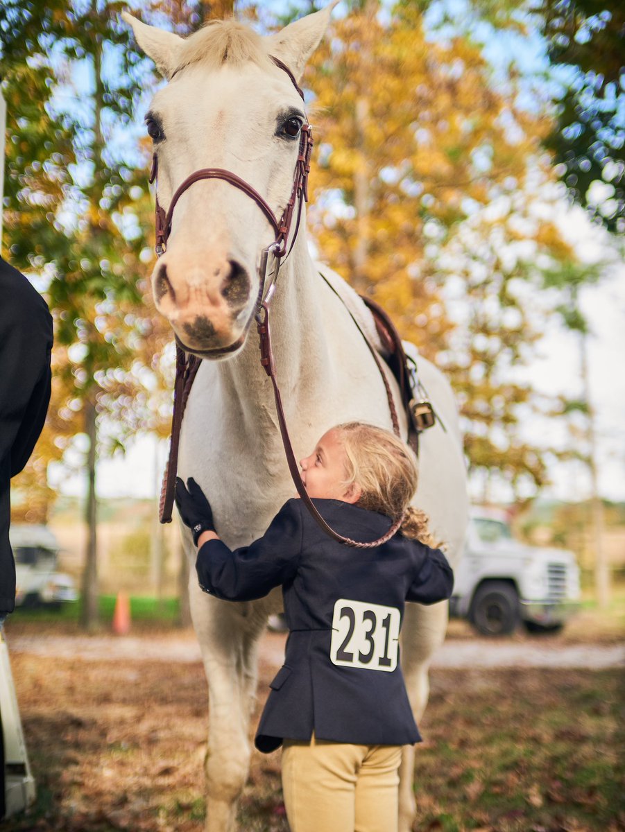 NeilRFowler's tweet photo. Horse show day. #granddaughter #wellsville https://t.co/jrV6o6gb2Y