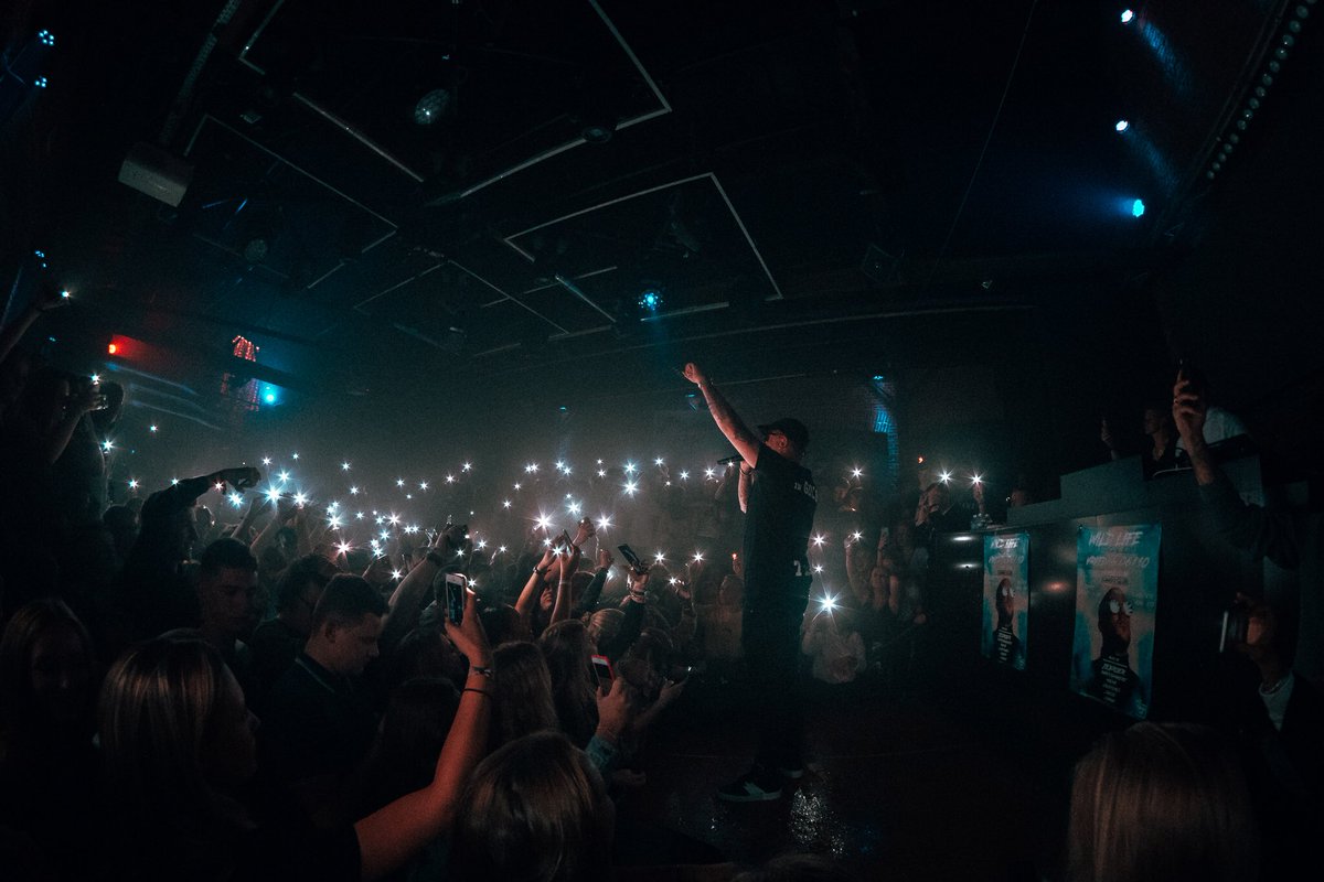 MathiasRoelants's tweet photo. Wat een top nacht! Thanks om naar antwerpen te komen @Jebroer @PartyShakerzBE @masaidj 💪 #SummerBash #WildLife https://t.co/qplqTRsvuZ