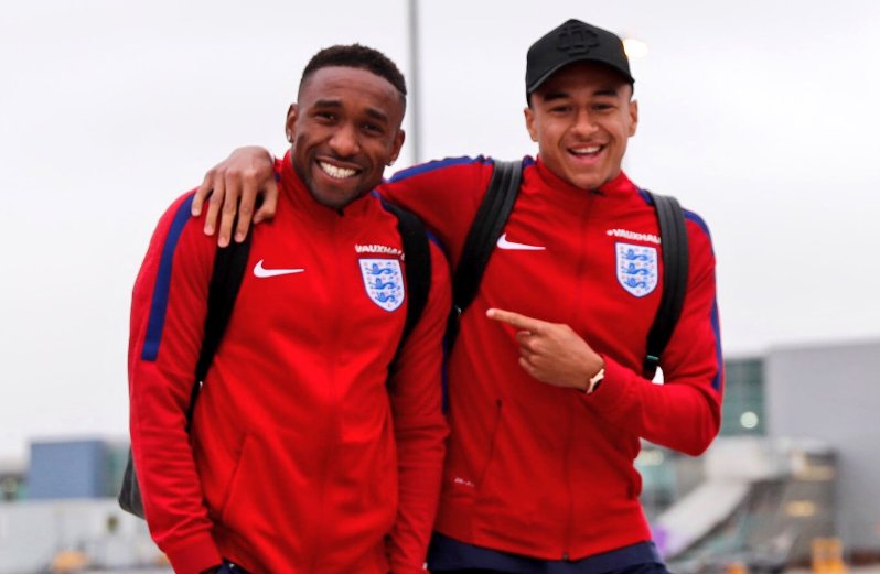 paddypower's tweet photo. The Stag and best man en route to Lithuania. Father of the bride just makes the plane after stocking up on Cigs at duty free. https://t.co/Tv1CLImrgz