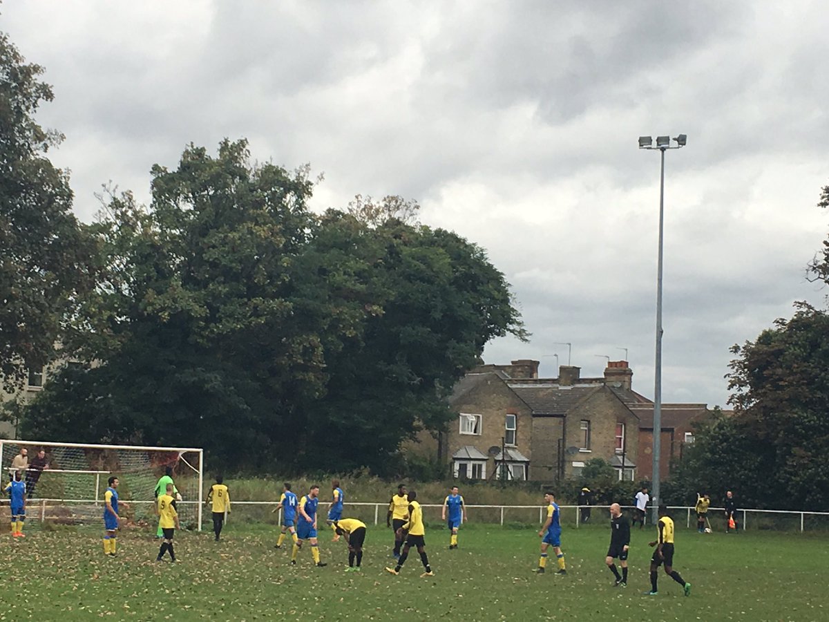 HackneyWolvesFC's tweet image. At the @HackneyWickFC vs @claptonfcnews @ClaptonUltras game today #LadsLadsLads