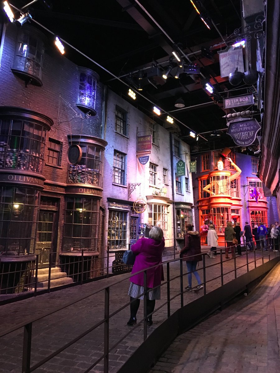 tonefurenes's tweet photo. #makingofharrypotter #HarryPotter #london #hiltonlondon #barnevennlig #reisetips https://t.co/7K0zxIXTeA https://t.co/2PMxGhshEc