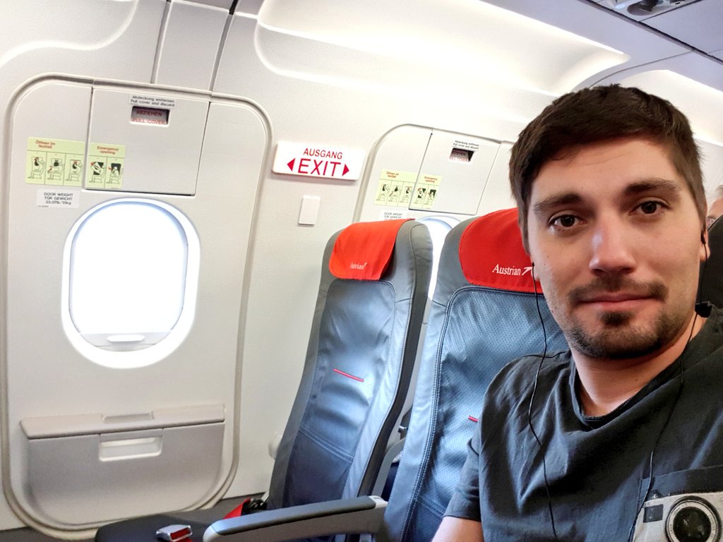 OgiVis's tweet photo. Best flight ever! Alone at the emergency exit row 😀 @_austrian #emergencyrow #awsome https://t.co/5YAp17WDtC