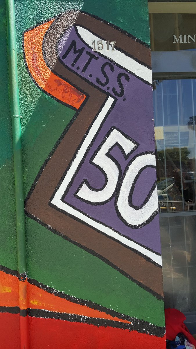 Avanza mural #50AñosMTSS, trabajo conjunto @MTSSuy Escuela Figari @UTU_Uruguay #AFMIT #DiaDelPatrimonio #CulturadelTrabajoparaelDesarrollo