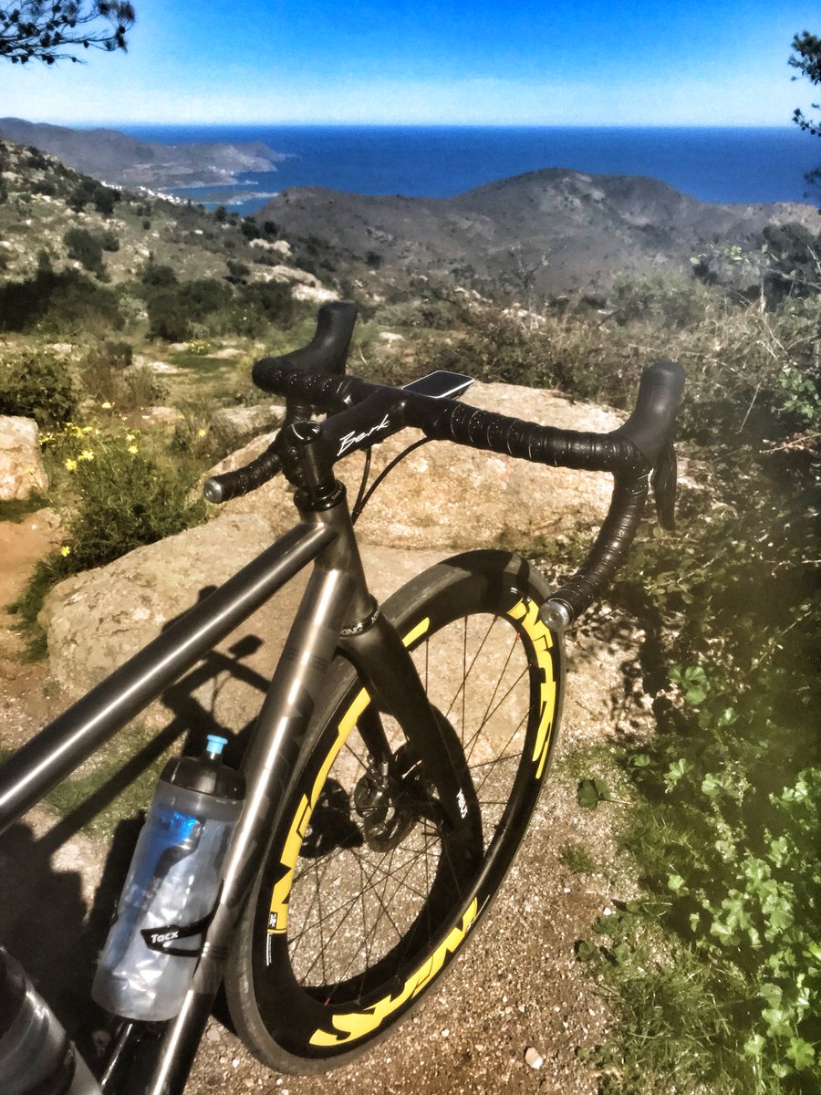 GironaCycling's tweet photo. Back to #stperederodes for more awesome views. #cycling #catalunya https://t.co/1XVLYMzU6w