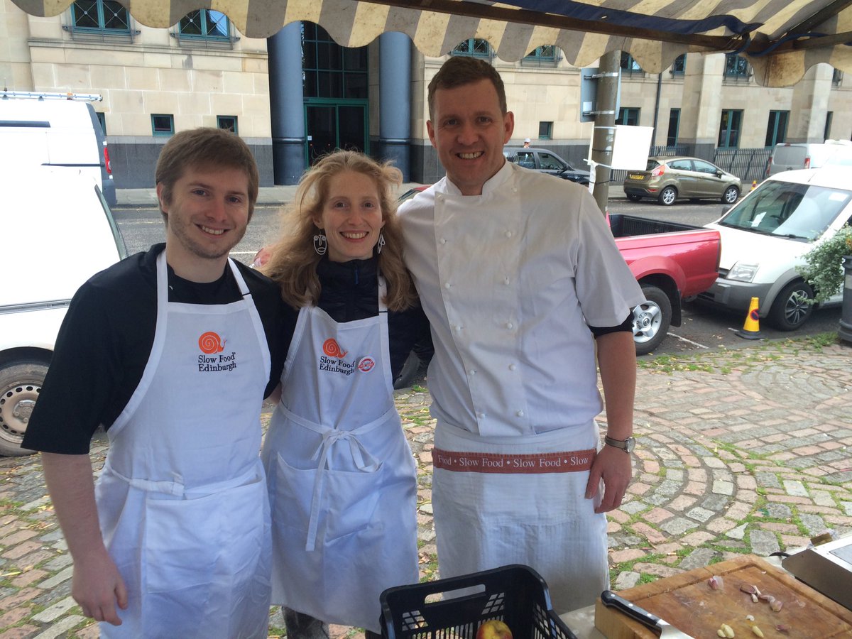 slowfoodscot's tweet photo. Lovely autumnal flavours @SlowFoodEdin stall @EdFarmersMarket with @stevebrownchef #MenuForChange #chefalliance https://t.co/EY6xsW28tk