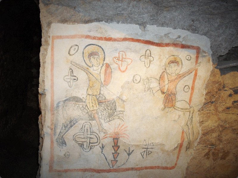 ParvaVox's tweet photo. Hypogeum of Ardea #Lazio: a pagan sanctuary turned into an oratory in early Christian times feat. lovely 11-12thC Byzantine-style paintings https://t.co/r6oVd7G2WW