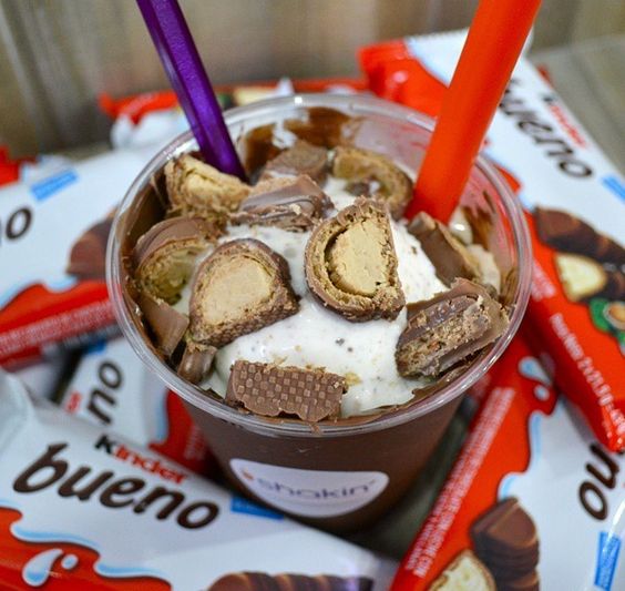 RCCoffeeShop's tweet photo. Happy National Frappe Day!
Celebrate with a delicious Kinder Bueno Frappe:-) https://t.co/Lq6z97O5Hg