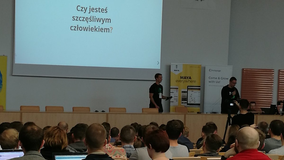 StaPulawski's tweet image. #lightingtalks na #programistok @zajkowskimarcin na scenie 😉