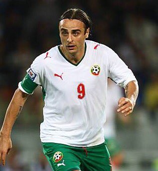 TheHeadtoHead's tweet photo. Who's better? Past or present...

RT for Berbatov🇧🇬
LIKE for Giroud🇫🇷

#BULFRA https://t.co/7llww0aqFi