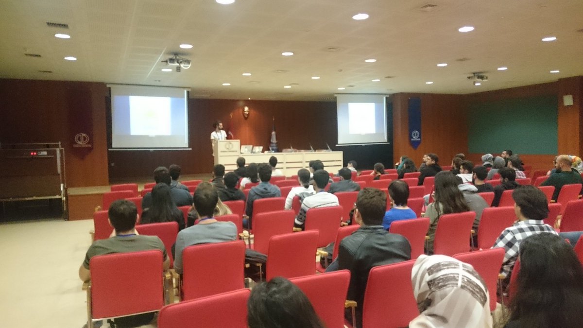 GdgEskisehir's tweet photo. Barış Emre Efe 'Android Development with Kotlin' adlı sunumu ile salon 2009'da #dfesk https://t.co/nuP6wrlLwe