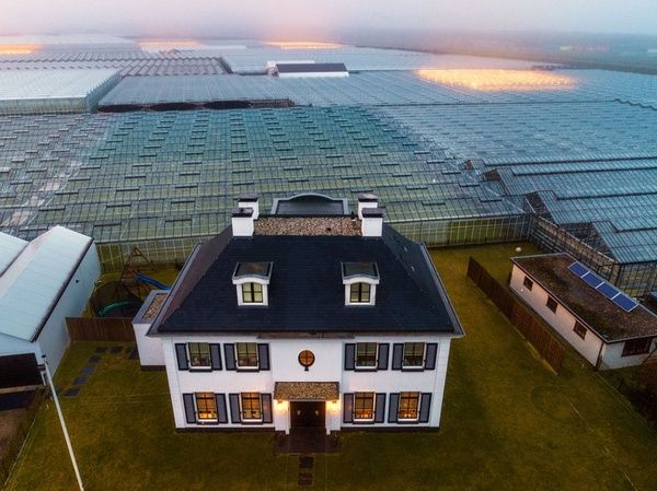 The Tiny Country that Feeds the World: #Netherlands shows what the future of #farming could look like #agriculture 
buff.ly/2ksQNUt