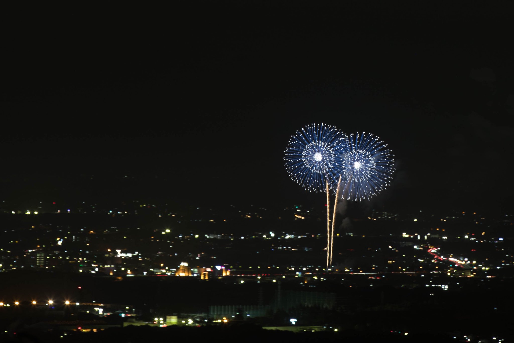 Halzoo 土浦花火大会 筑波山中腹より 花火大会 土浦全国花火競技大会 T Co B93s1pwabl Twitter