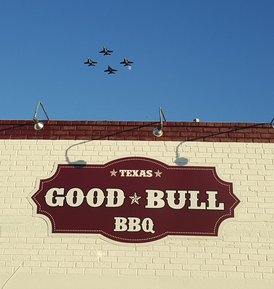 GoodBullBBQ's tweet image. We&apos;re no @thomasgcampbell but we&apos;re trying. Looking forward to giving it another go this week with the A-10s today #brrrrrt #ThunderboltII