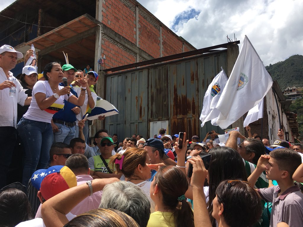 laidygomezf's tweet photo. Seboruco VOTA para levantar el #Táchira , ya basta de humillaciones. Este #15Oct no tengas miedo #ProtestaConTuVoto https://t.co/BUEuPCHLG3