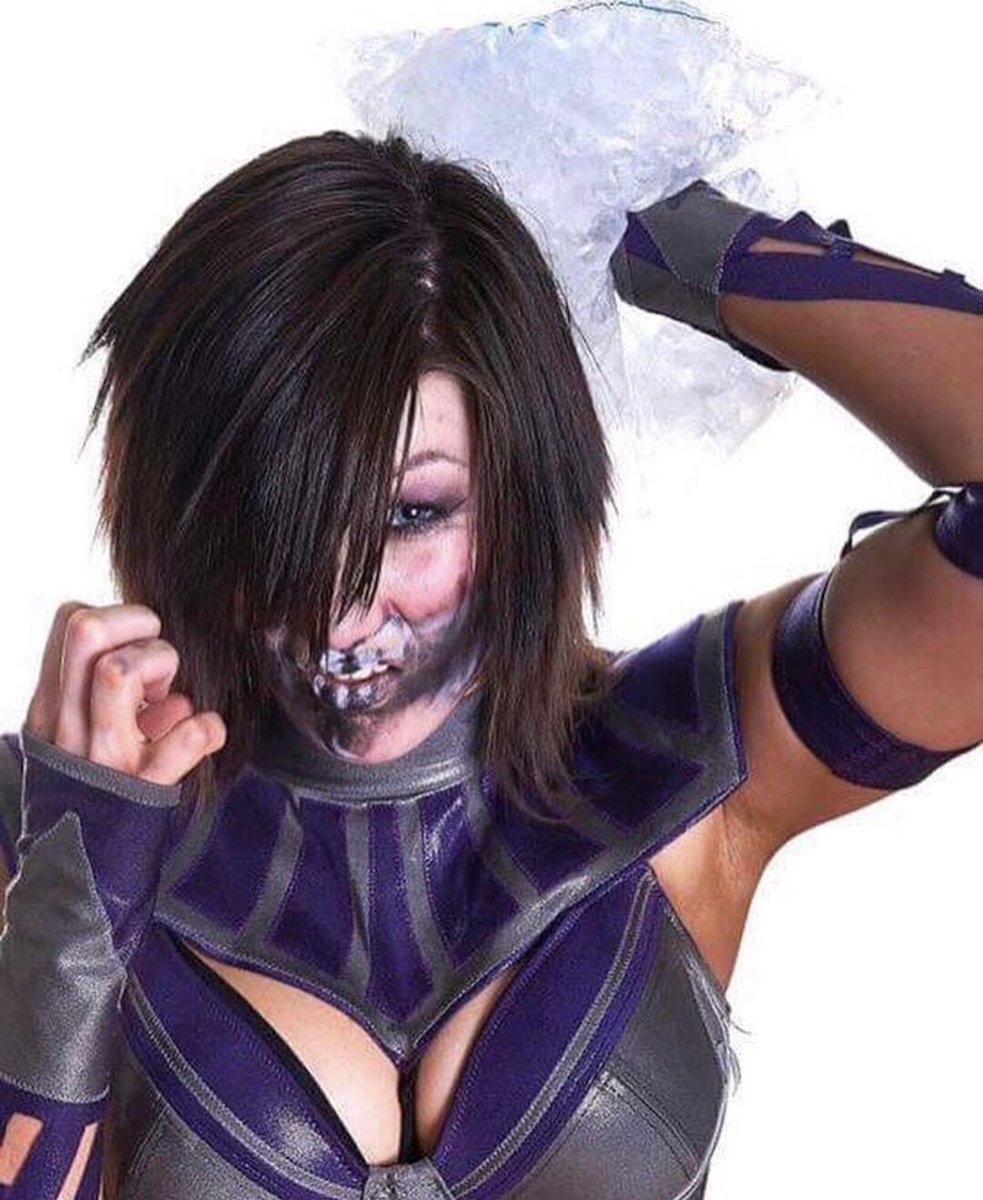 Unfortunately this was me backstage at <a href="/RoseCityFed/">Rose City Wrestling</a>, But tomorrow? @stacypunk77 is going to need more than an ice pack. #TheDevilQueenRises