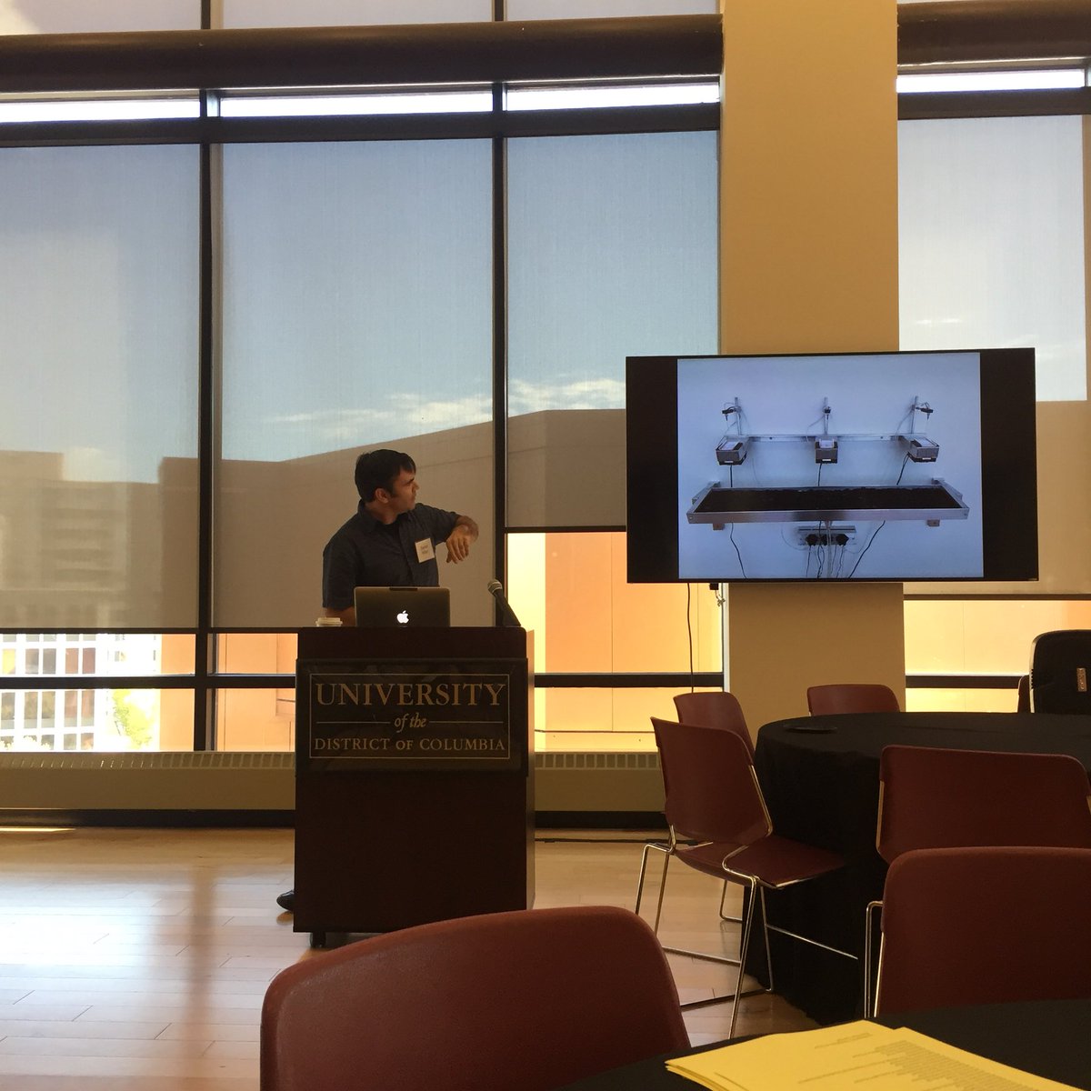 wreckedangles's tweet image. Daniel Miller presenting at @_idmaa iDEAs artwork