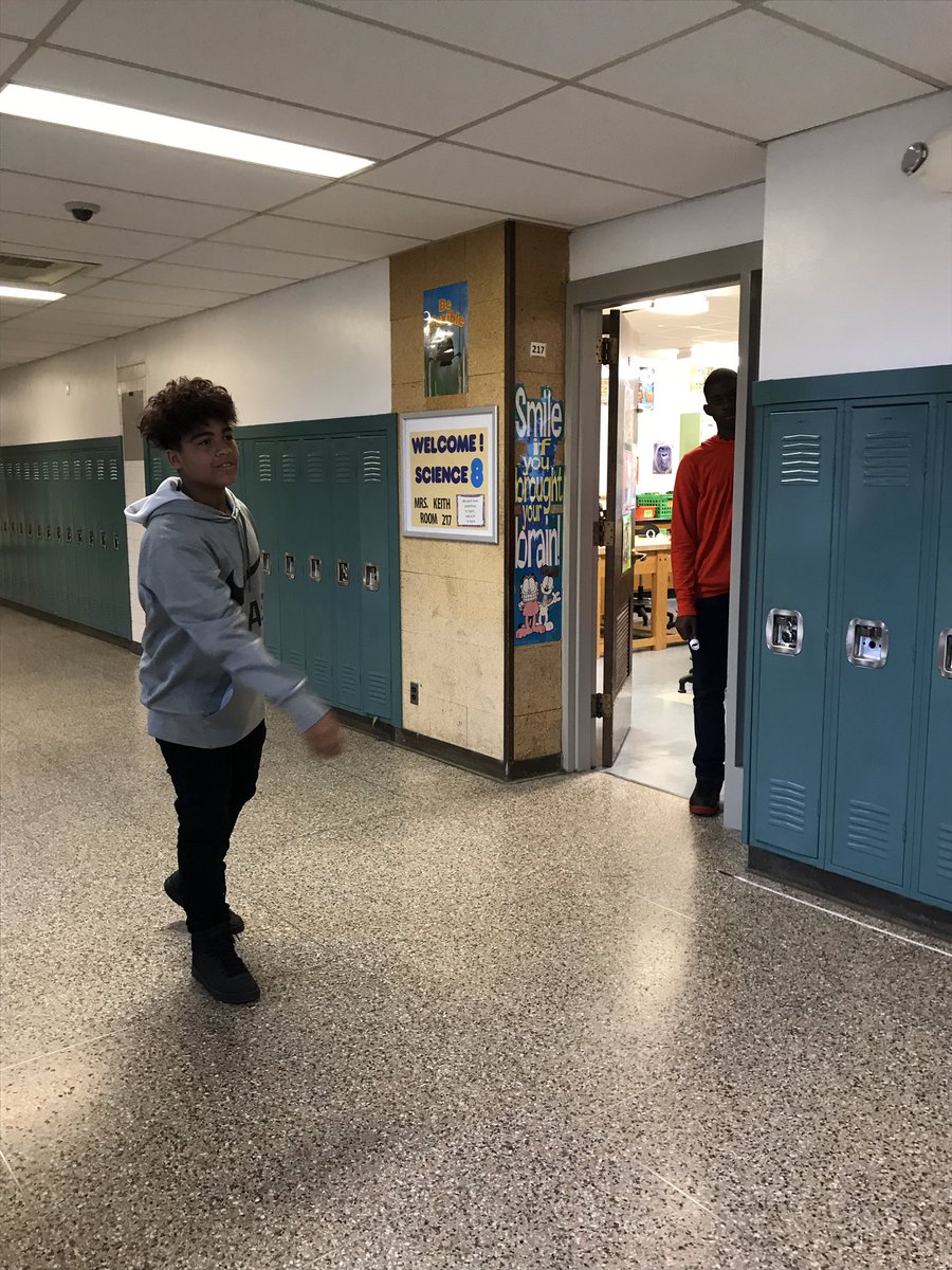 ScienceKeith's tweet photo. Testing out the experimental hoop glider design! https://t.co/oqU8ArQF2w