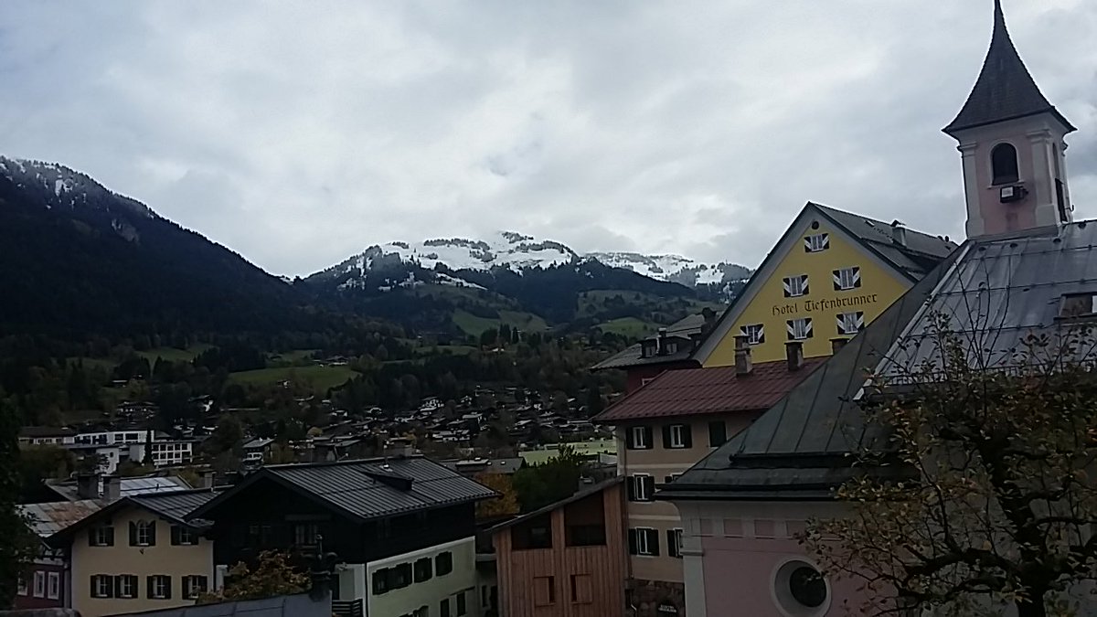 TheTodaysGolfer's tweet photo. Early snow above @kitzbuehel but thankfully none on the course at #eichenheim https://t.co/tzzp8r9mEm