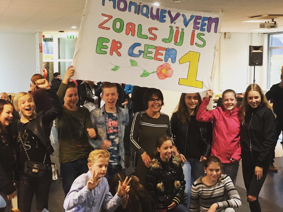 Helaas is <a href="/Mvveenkemps/">Monique van Veen</a> geen leraar van het jaar geworden, maar voor ons is ze zeker de nummer één! 🏆