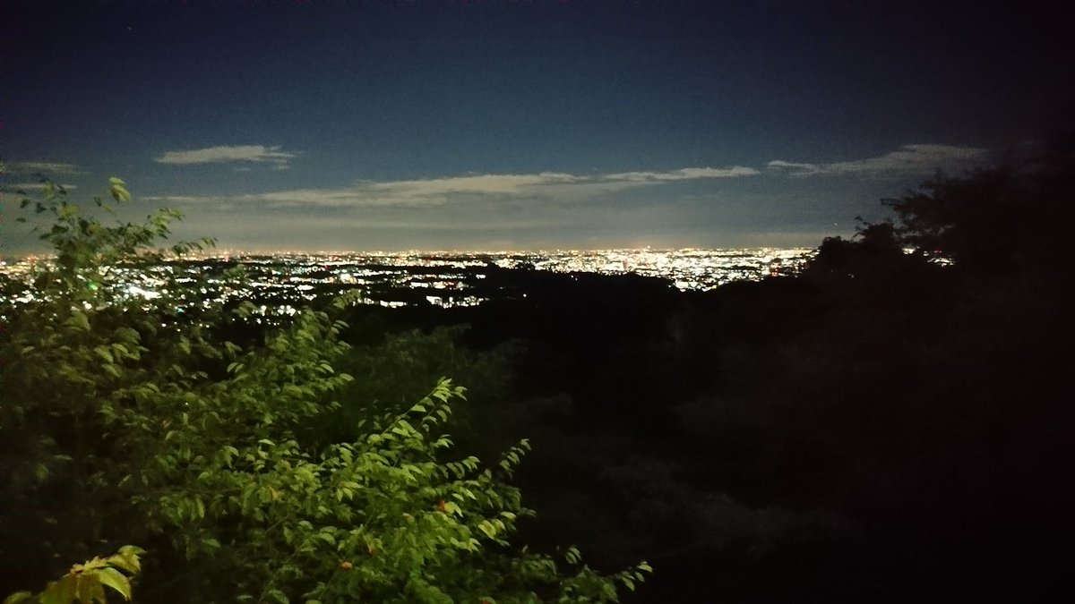 高尾山bbqマウント 7月13日から開催 この時期から空気が澄んで 夜景が非常に綺麗に見えるようになります 是非 秋の ビアマウントで一度ご覧ください 高尾山