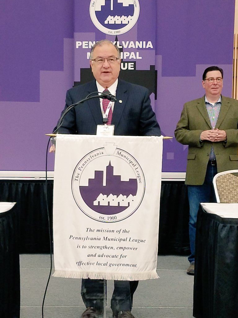 PAMunicipalLeag's tweet photo. Easton Mayor Sal Panto recognizes the City of Lower Burrell for winning Easton Voting Award with a voting percentage of 77.11 #PMLSummit17 https://t.co/Ac1gqlHguo