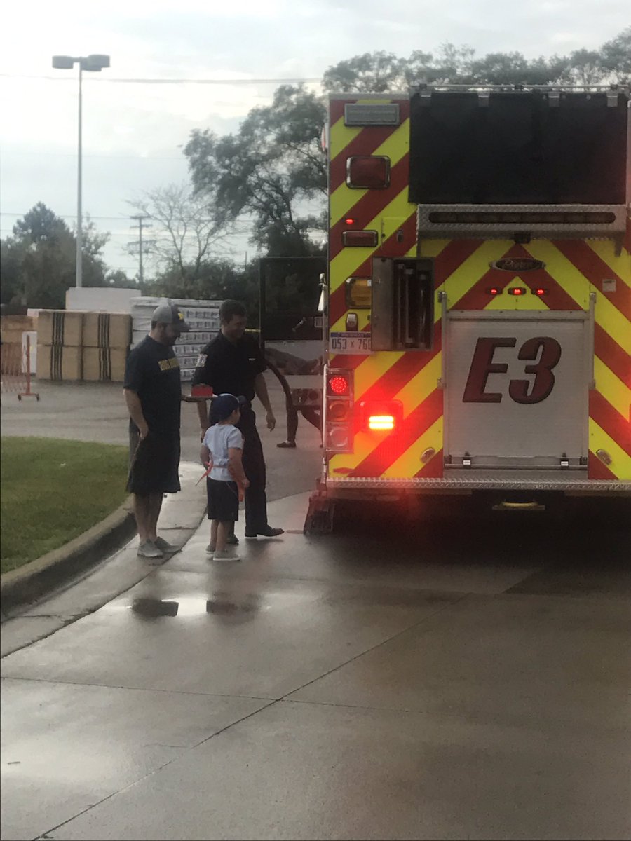 abbeesarmee's tweet photo. It's Fire Safety Day at the Troy Home Depot with the kids.  Today's kids workshop is a Firehouse  Bank @paulkassabdm @XKerrigan @2706TroyHD https://t.co/YrVICE2SjZ